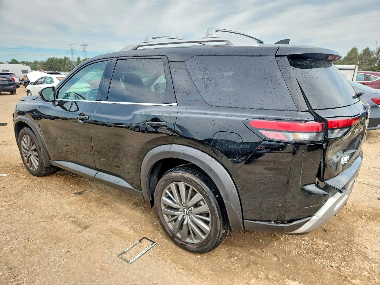 Nissan Pathfinder 3.5l Sl, снимка 2 - Автомобили и джипове - 56511598