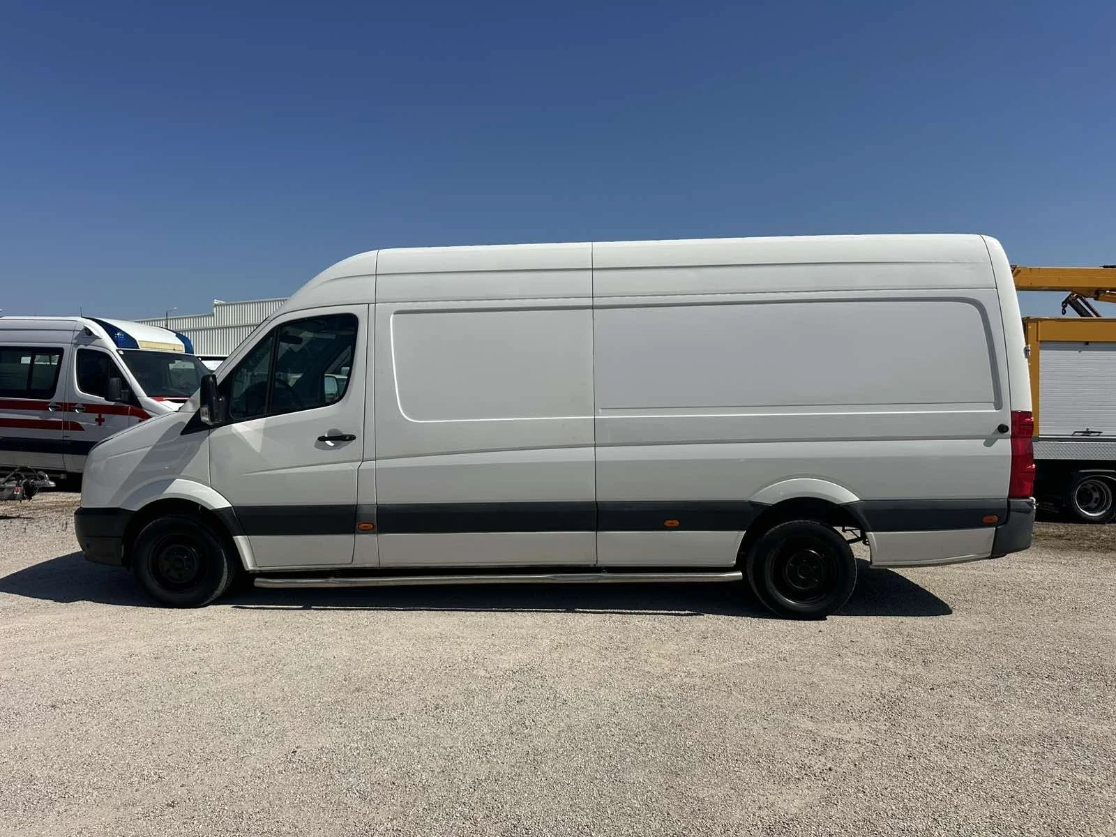 VW Crafter, снимка 7 - Бусове и автобуси - 55622527