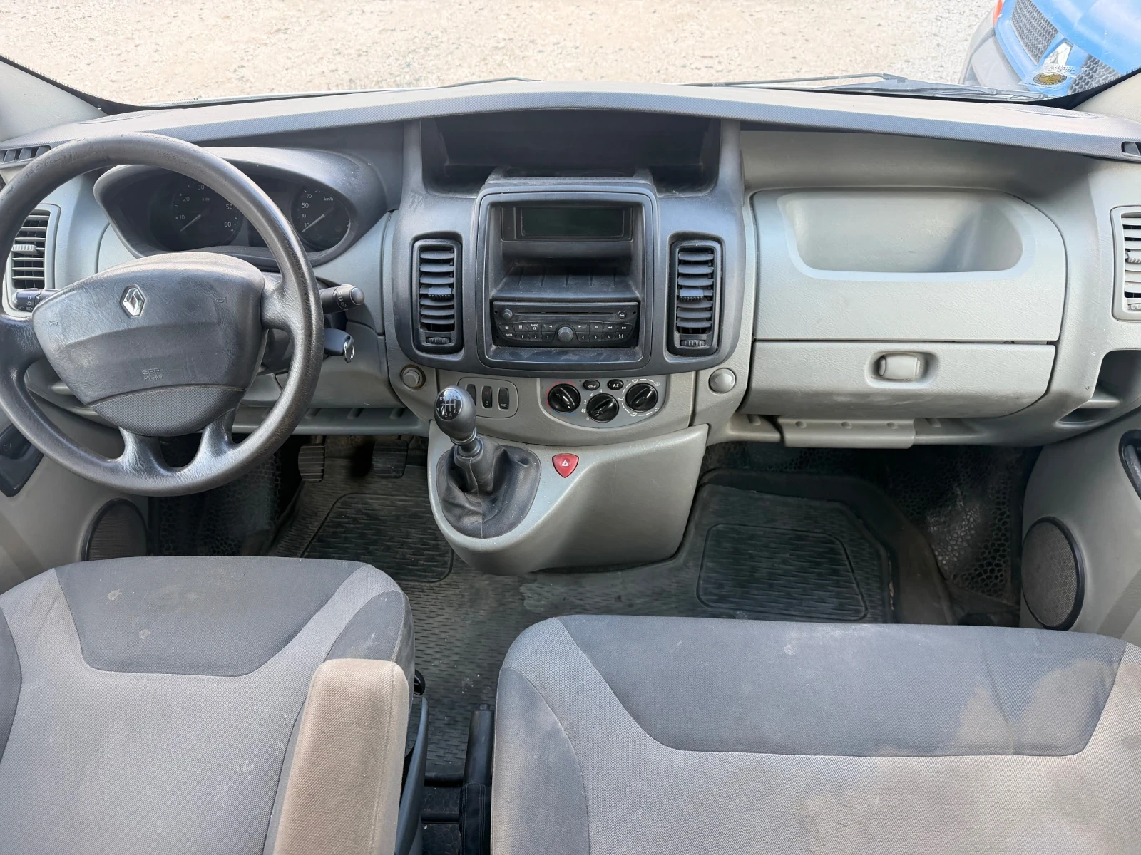 Renault Trafic 2.0/114кс MAXI EVRO5 Климатик , снимка 10 - Бусове и автобуси - 56266306