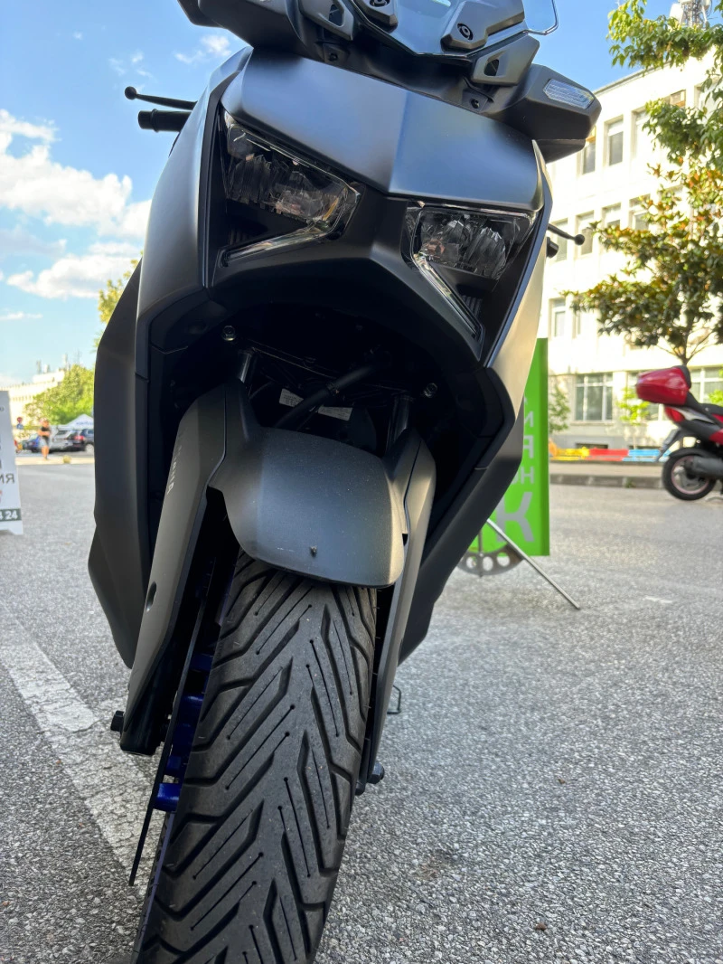 Yamaha X-max 300 2023, снимка 7 - Мотоциклети и мототехника - 46985837