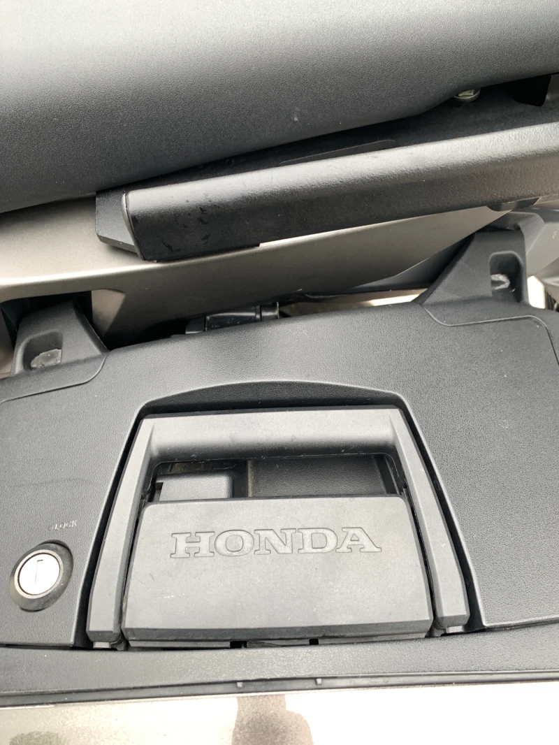 Honda Crossrunner VFR 800X CROSSRUNER, снимка 10 - Мотоциклети и мототехника - 51887027