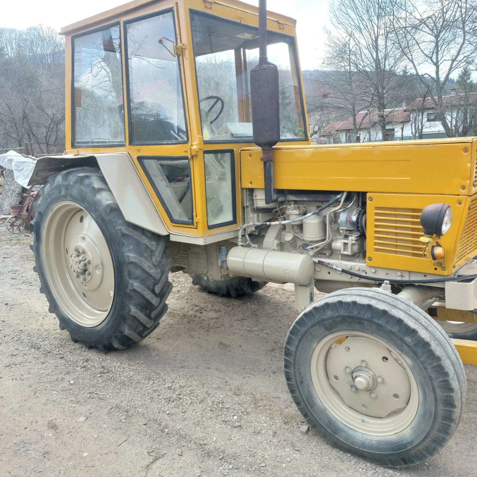 Трактор Болгар TK80, снимка 4 - Селскостопанска техника - 53887865