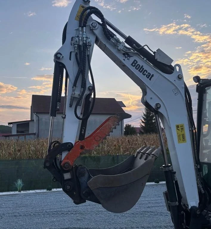 Багер Bobcat E27z Bobcat E27Z Zero Tail Swing, снимка 4 - Индустриална техника - 56203751