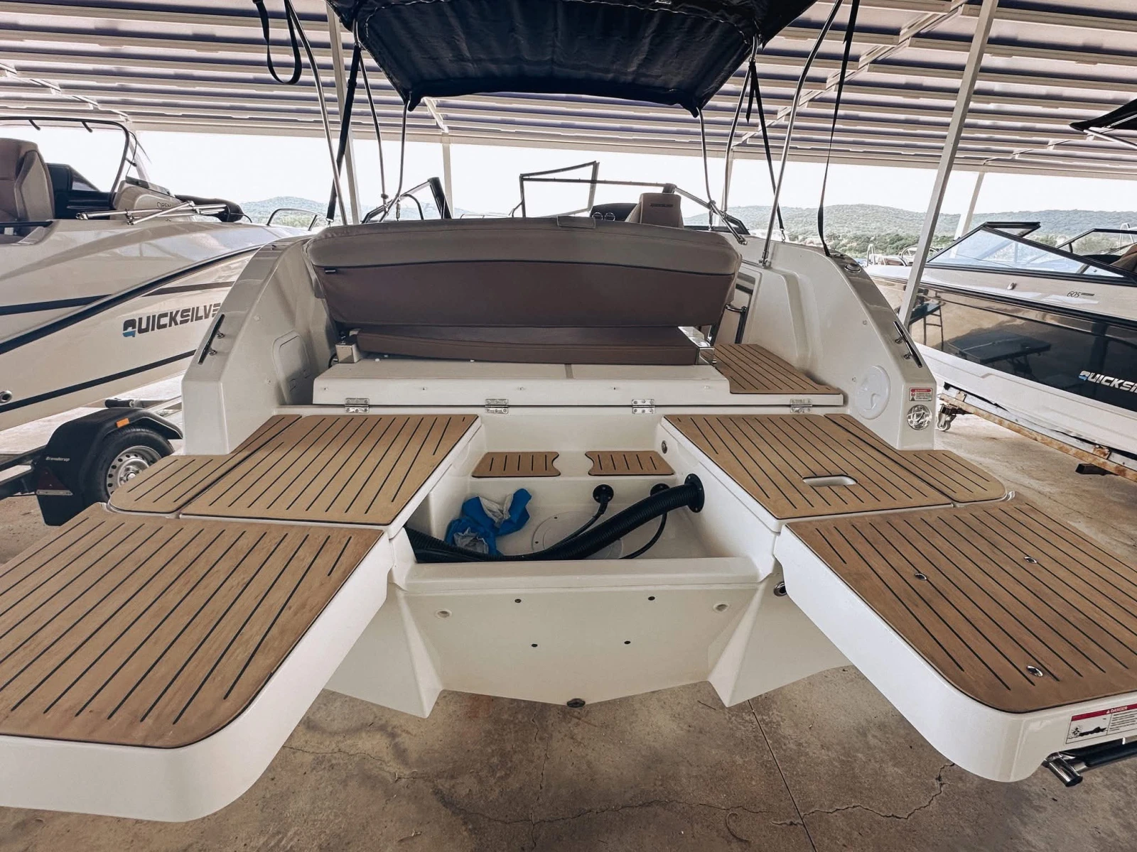 Лодка Quicksilver 675 Cruiser ПРОМОЦИЯ, снимка 2 - Воден транспорт - 53412576