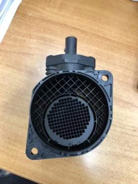 Дебитомер AUDI A3 8P 1.9TDI  038906461B, снимка 4