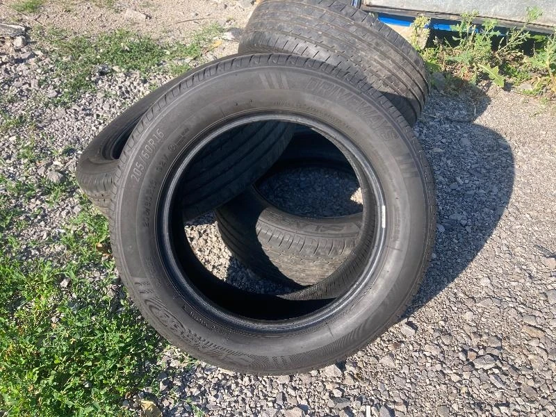 Гуми Летни 205/60R16, снимка 1 - Гуми и джанти - 44858700