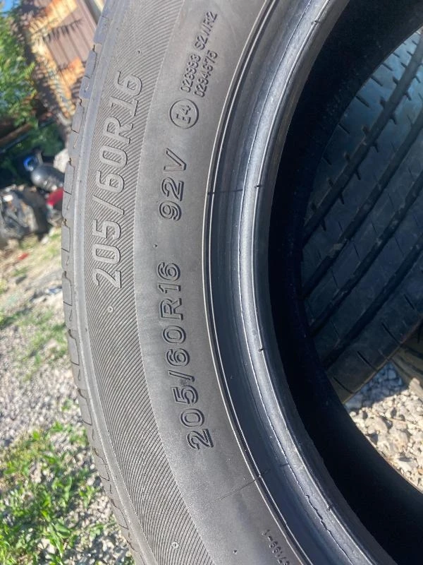 Гуми Летни 205/60R16, снимка 4 - Гуми и джанти - 44858700