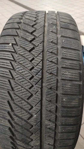 Гуми Зимни 245/40R18