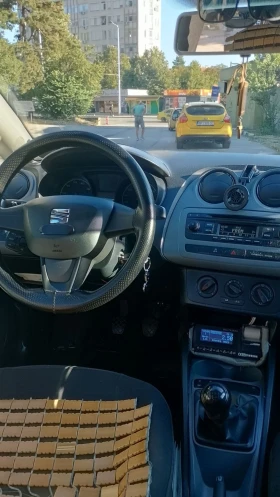 Seat Ibiza 1.2 MPI, снимка 9