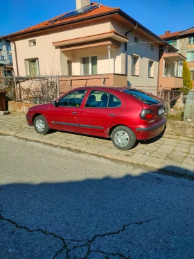 Renault Megane 1.6i, снимка 1