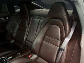Porsche Panamera 4 E* AWD* DIS* PANO* 360* КРАЙНА ЦЕНА, снимка 17
