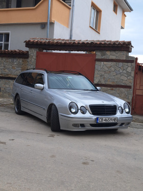 Mercedes-Benz E 220 CDI, снимка 13