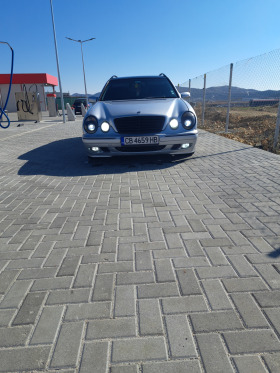 Mercedes-Benz E 220 CDI, снимка 11