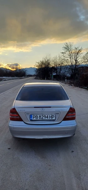 Mercedes-Benz C 200, снимка 6