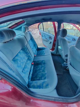 Renault Megane 1.6i - 1100 € / 2151.41 лв. - 31248284 10