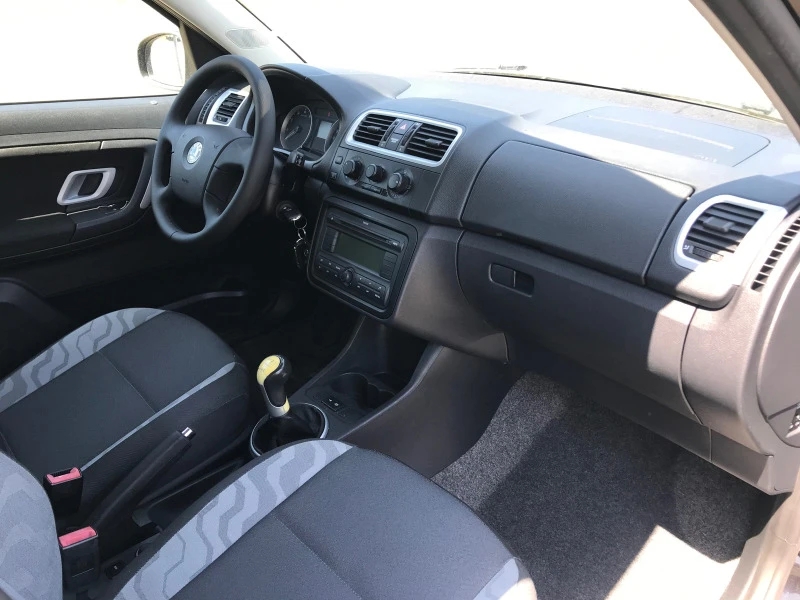 Skoda Roomster 1.4i GPL, снимка 12 - Автомобили и джипове - 41060777