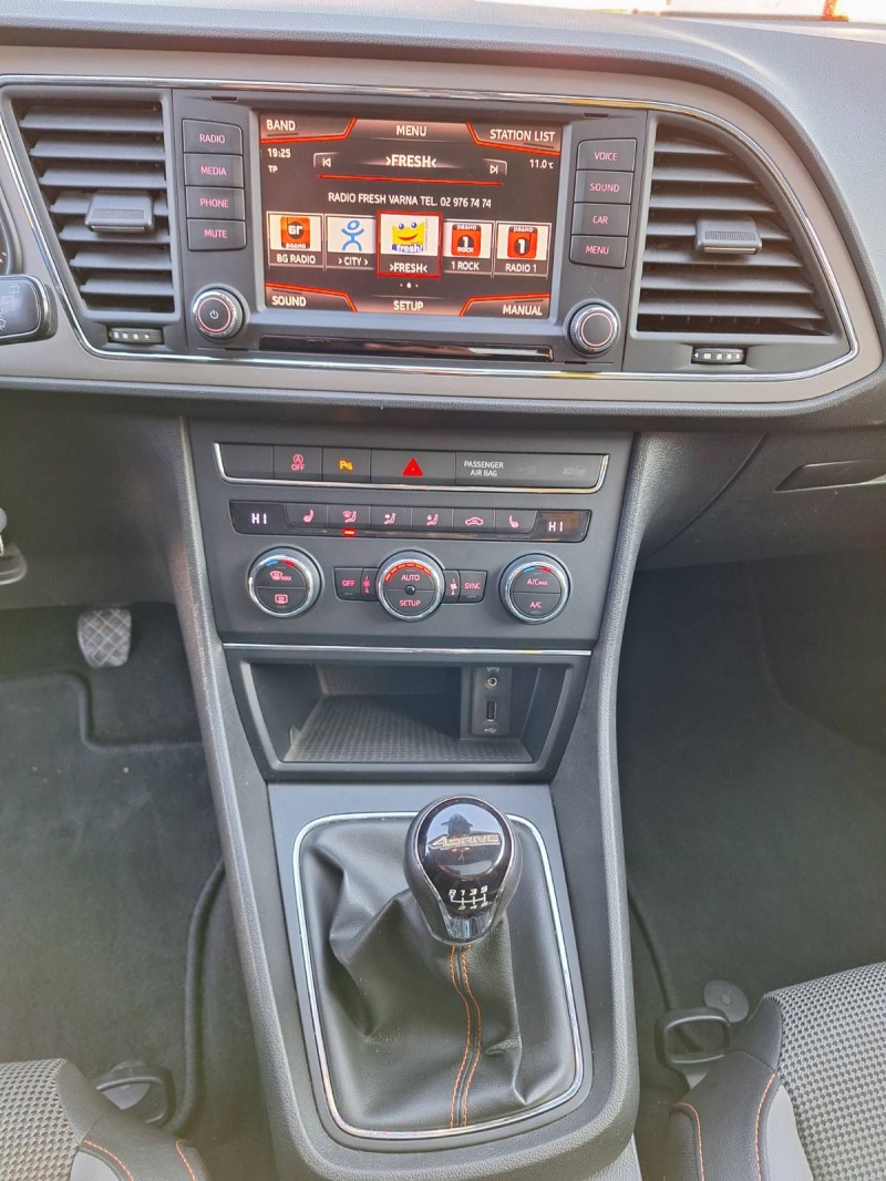 Seat Leon X-Perience 4Drive, снимка 11 - Автомобили и джипове - 43475969