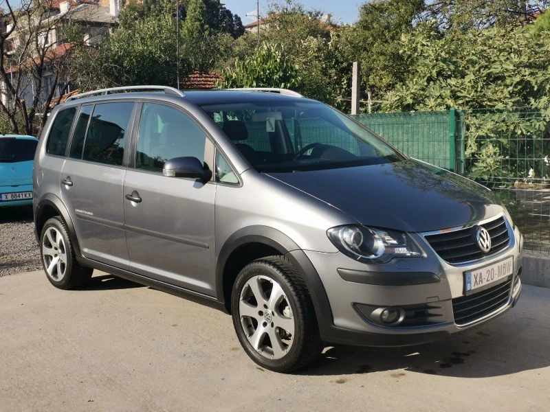 VW Touran 1.4i TURBO, снимка 1 - Автомобили и джипове - 46580458