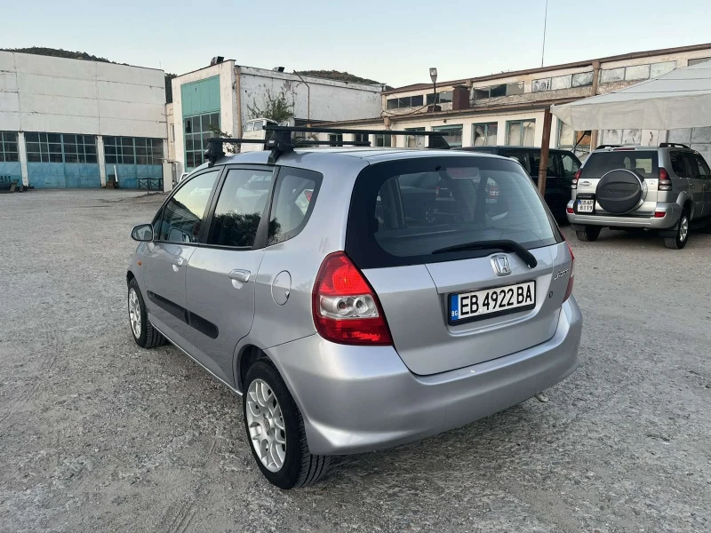 Honda Jazz 1.4i, снимка 3 - Автомобили и джипове - 48631678