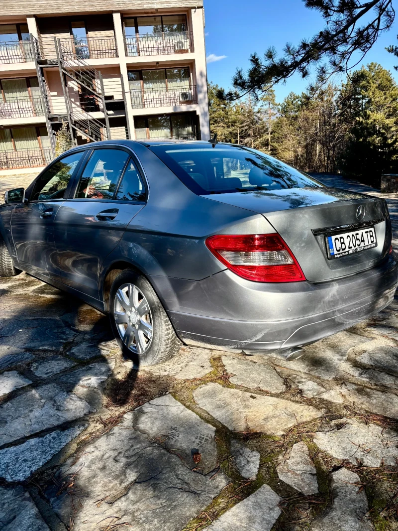 Mercedes-Benz C 220, снимка 3 - Автомобили и джипове - 48631011