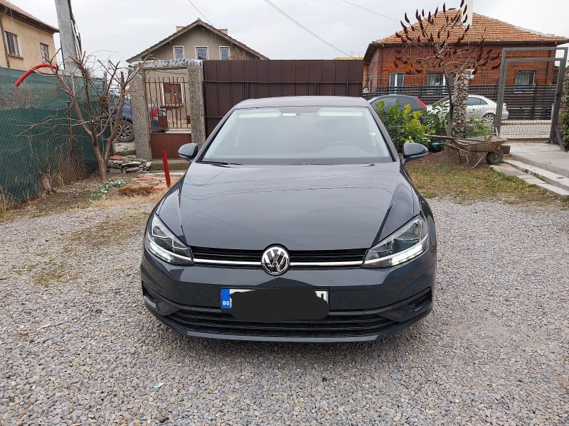 VW Golf 1.0 клима  чисто нов , снимка 1 - Автомобили и джипове - 48981975