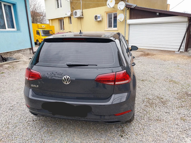 VW Golf 1.0 клима  чисто нов , снимка 2 - Автомобили и джипове - 48981975