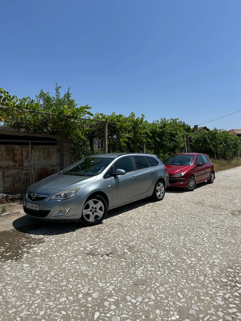 Opel Astra 1.7 CDTI, снимка 7 - Автомобили и джипове - 52315947