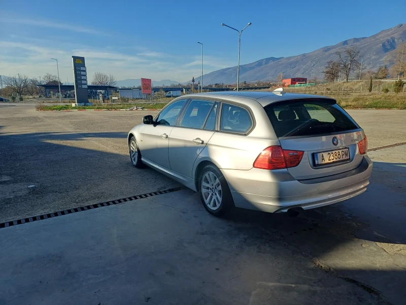 BMW 318 318i, снимка 7 - Автомобили и джипове - 52815356