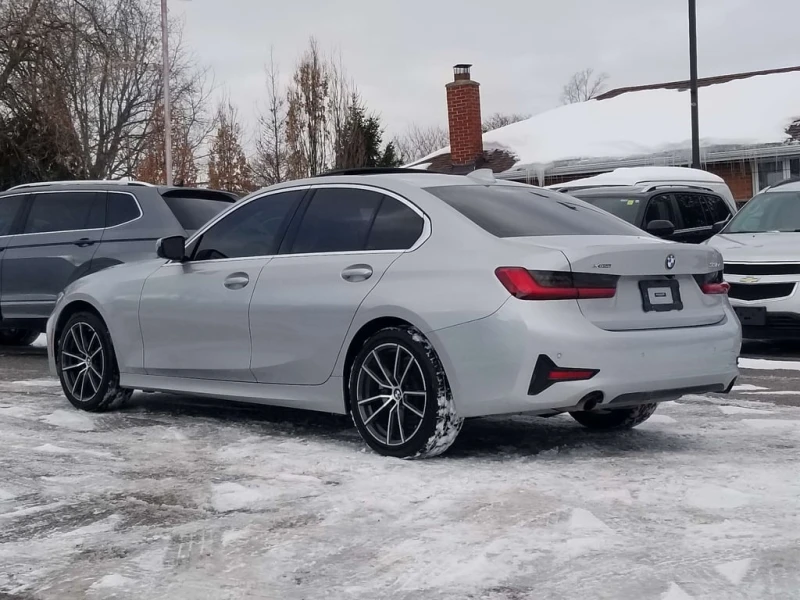 BMW 330 * xDrive * CARFAX * ЦЕНА ДО БГ, снимка 4 - Автомобили и джипове - 53405147