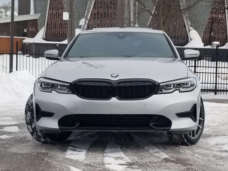 BMW 330 * xDrive * CARFAX * ЦЕНА ДО БГ, снимка 2 - Автомобили и джипове - 53405147