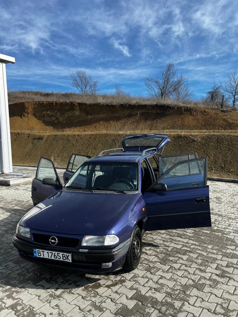 Opel Astra F  Поддържана/Без проблеми/LPG