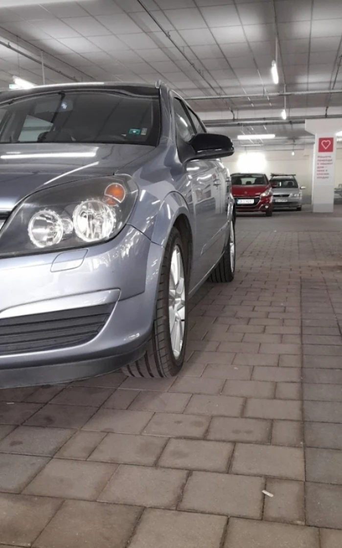 Opel Astra, снимка 2 - Автомобили и джипове - 47245893