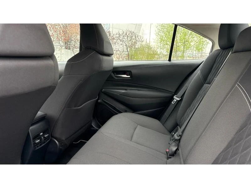 Toyota Corolla 1.8 HSD Executive - изображение 10