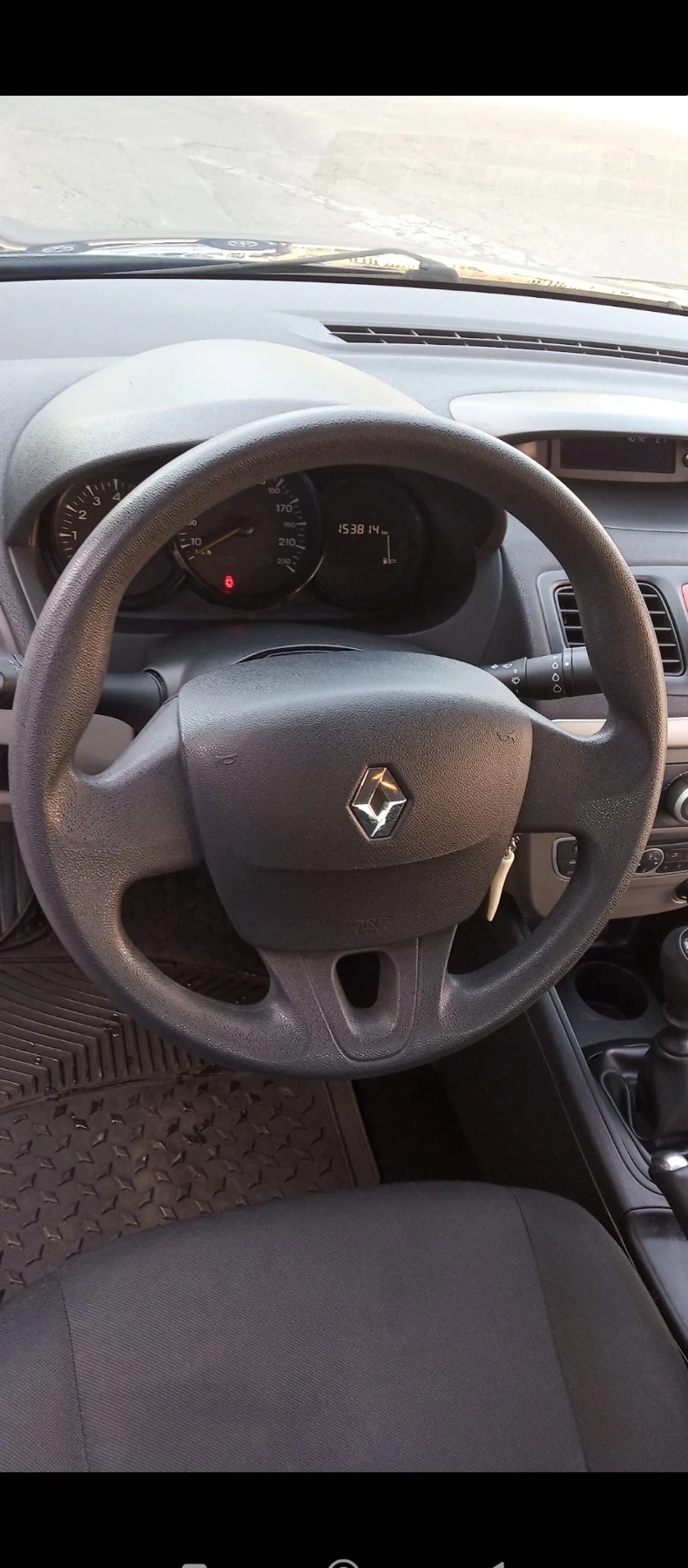 Renault Fluence Седан, снимка 11 - Автомобили и джипове - 54231978