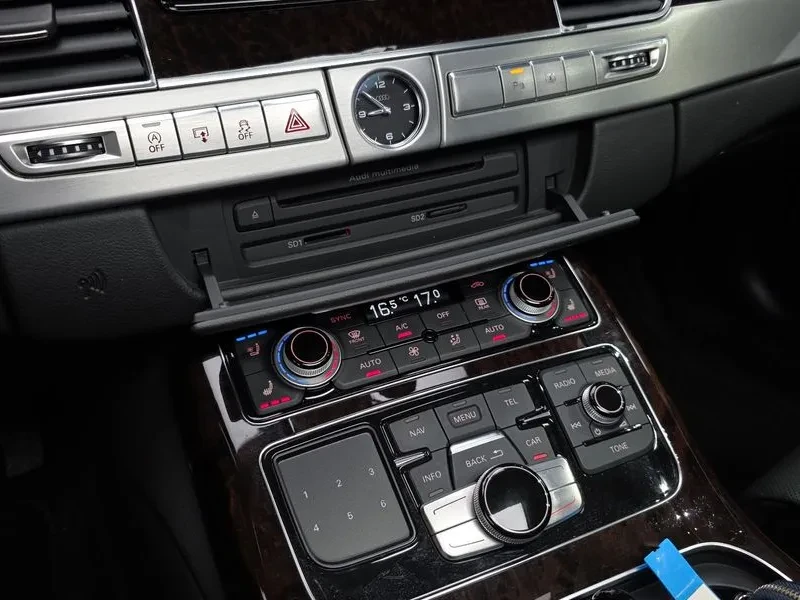 Audi A8 4.2 TDI Quattro - САМО 30% АВАНС, снимка 17 - Автомобили и джипове - 55707669