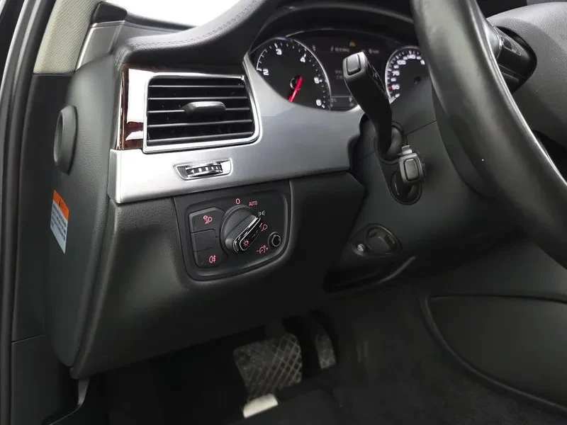 Audi A8 4.2 TDI Quattro - САМО 30% АВАНС, снимка 13 - Автомобили и джипове - 55707669