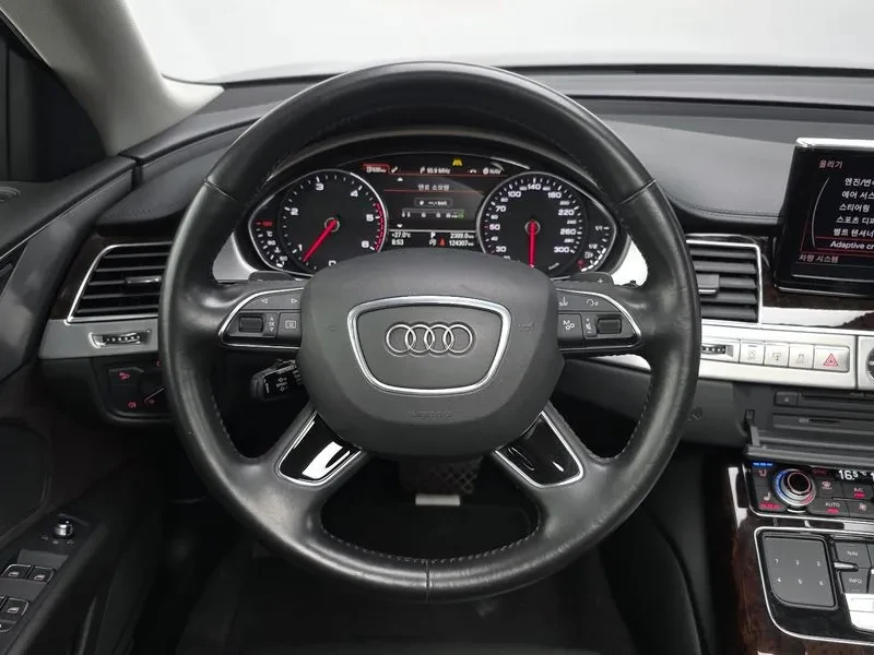 Audi A8 4.2 TDI Quattro - САМО 30% АВАНС, снимка 14 - Автомобили и джипове - 55707669