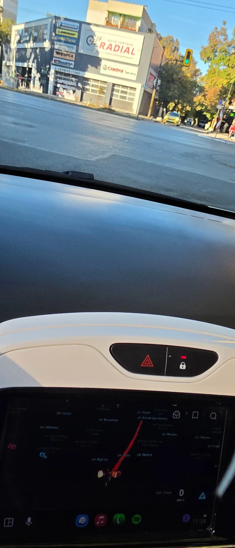 Renault Zoe ZOE LIFE 40, снимка 15 - Автомобили и джипове - 56346266
