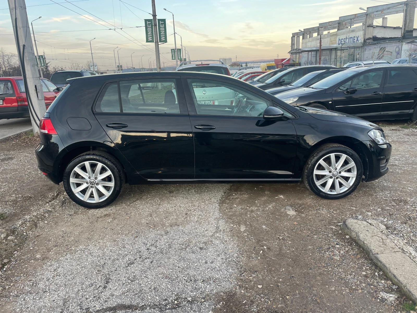 VW Golf 1.2TSI-BLUE MOTION - изображение 4