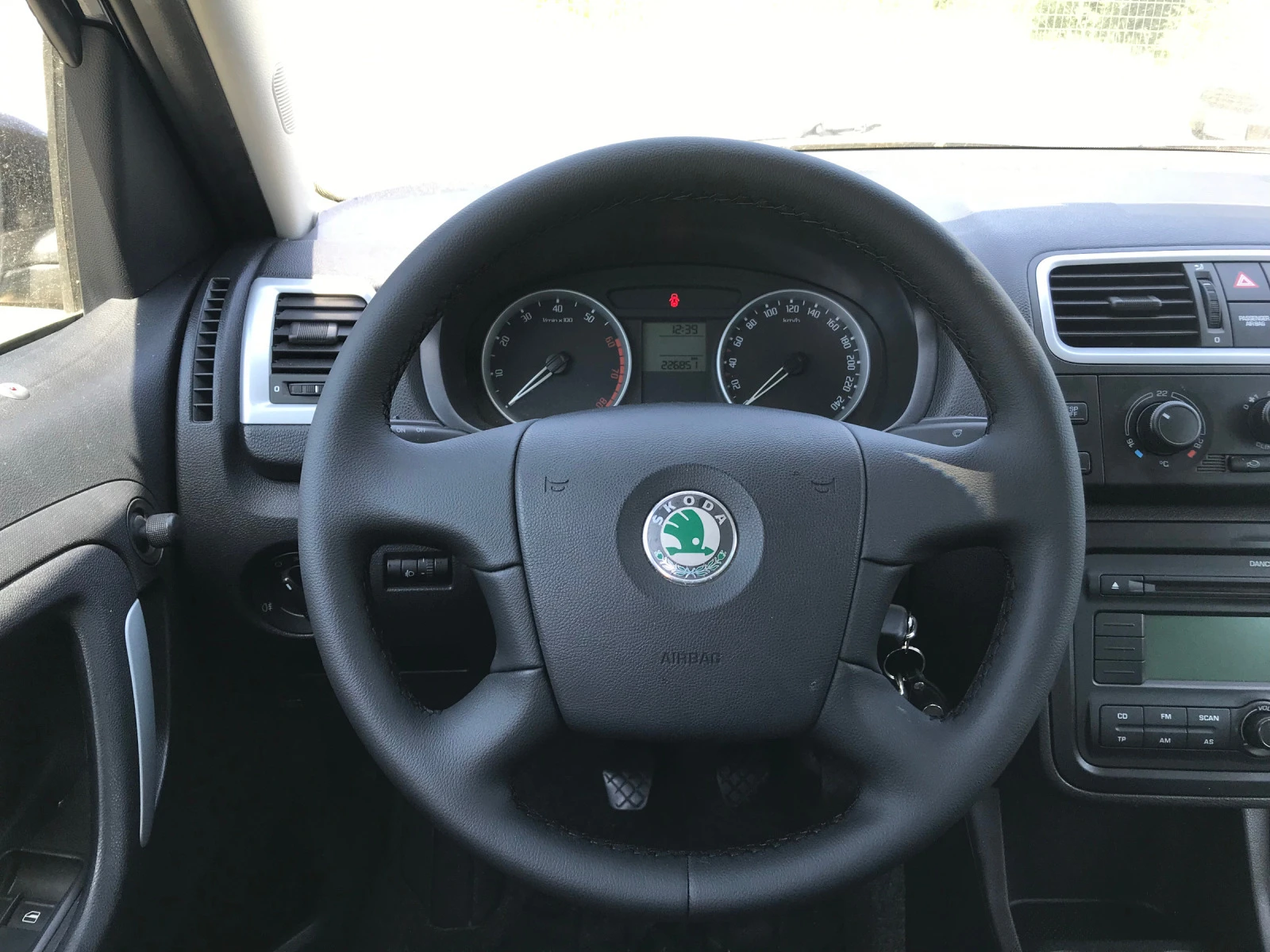 Skoda Roomster 1.4i GPL - изображение 10