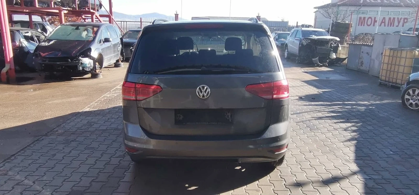 VW Touran 1.6 - изображение 3