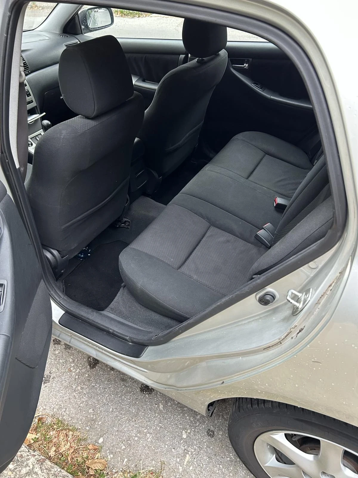 Toyota Corolla 1.4 Diesel Automatic - изображение 8