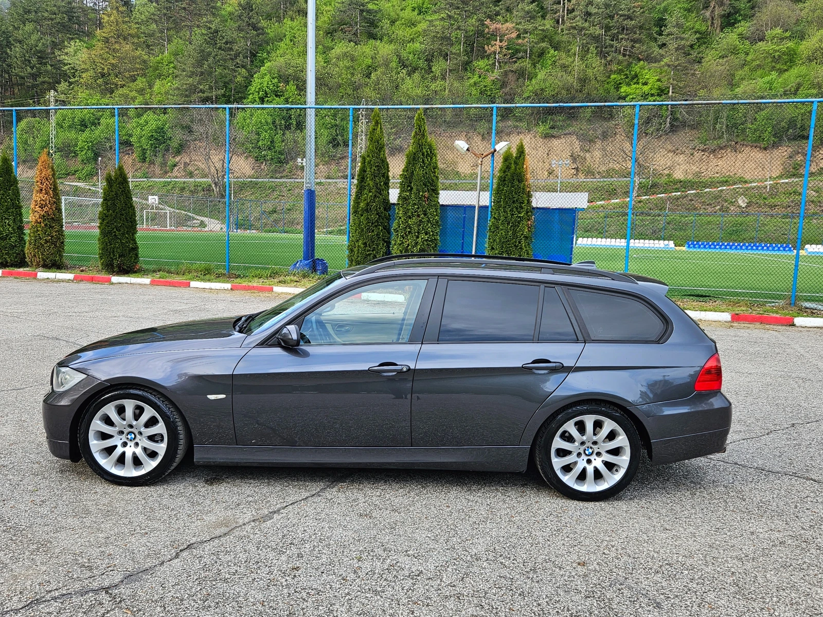 BMW 320 2.0D AVTOMAT/NAVIG/KOJA/KSENON - изображение 3