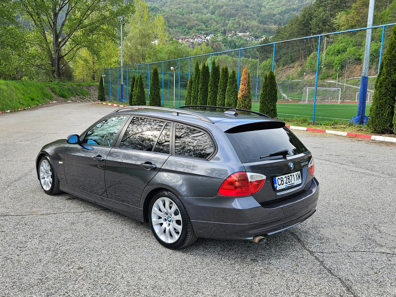 BMW 320 2.0D AVTOMAT/NAVIG/KOJA/KSENON - изображение 4