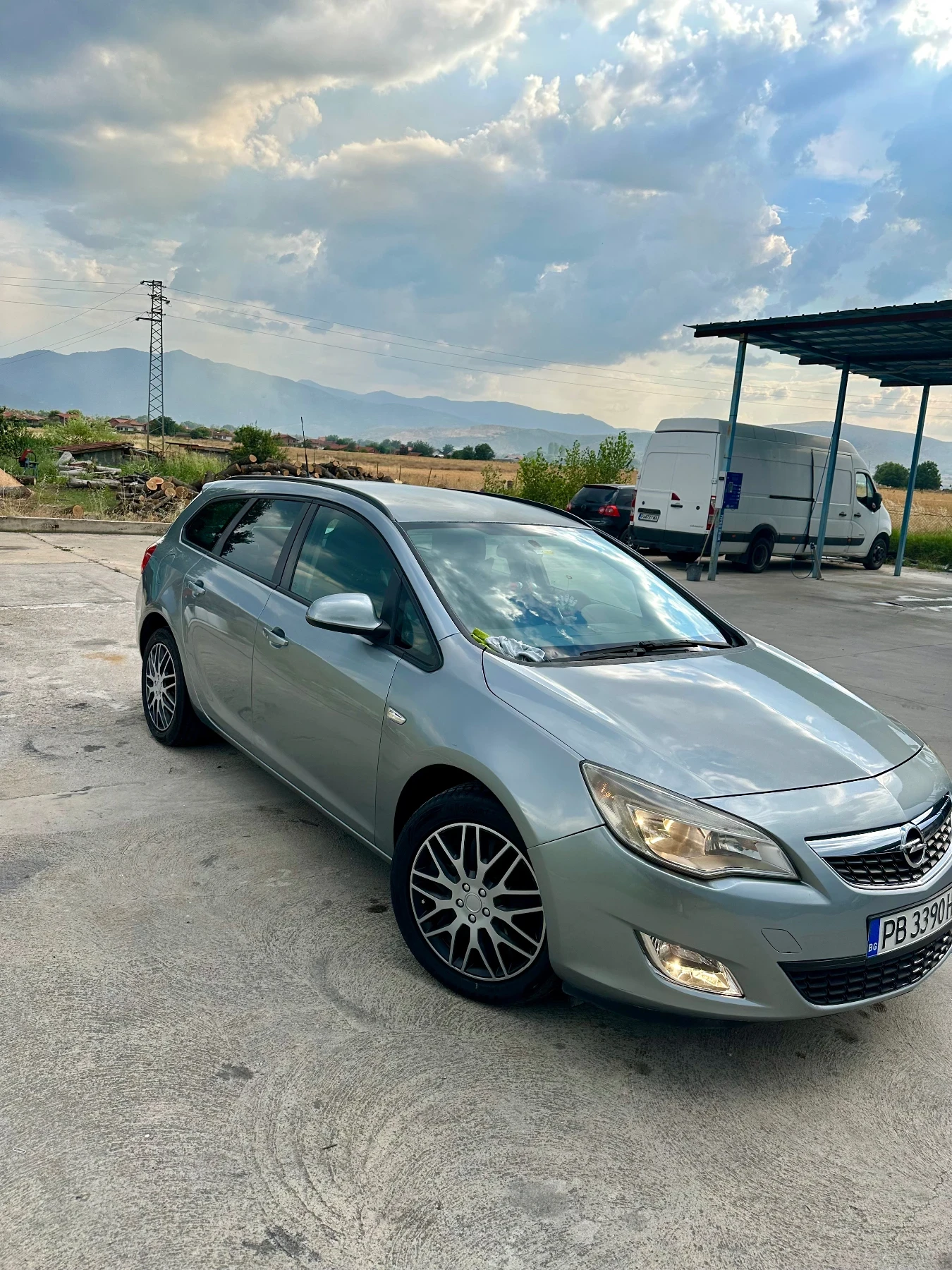 Opel Astra 1.7 CDTI, снимка 6 - Автомобили и джипове - 53504769
