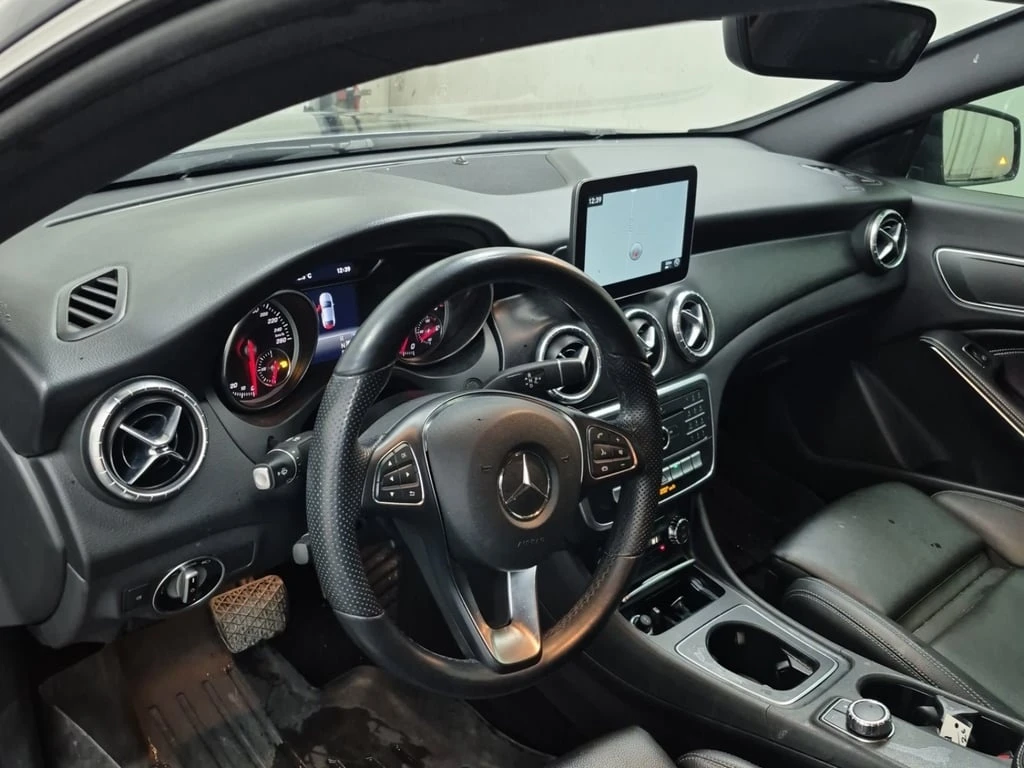 Mercedes-Benz CLA * 250 * CARFAX * ЦЕНА ДО БГ - изображение 8