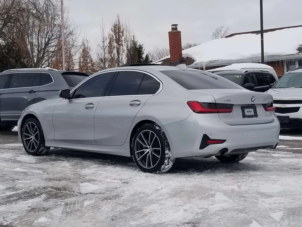 BMW 330 * xDrive * CARFAX * ���� �� �� | Mobile.bg � ����������� 4