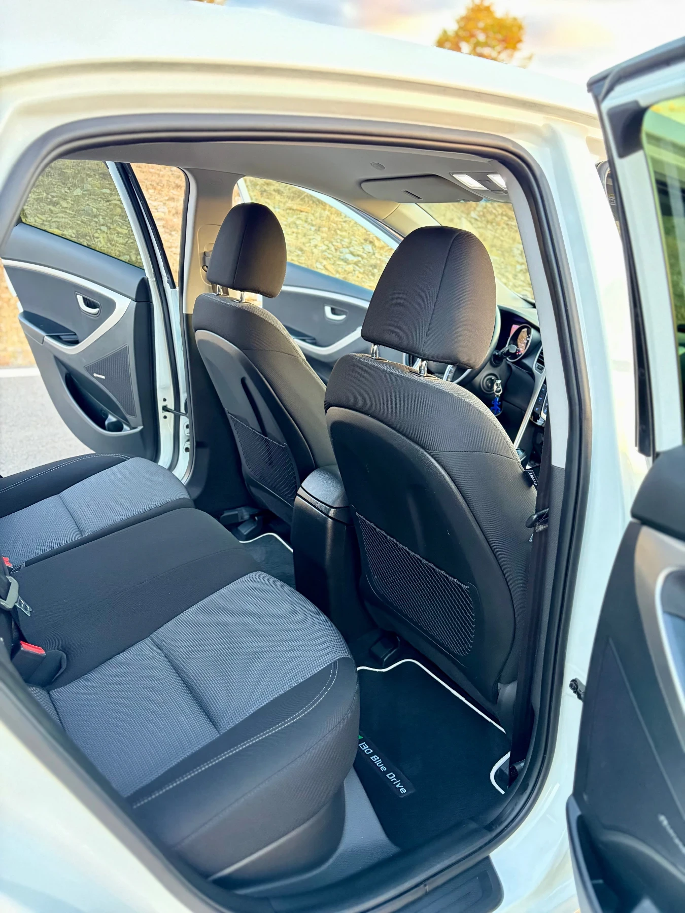 Hyundai I30 1.6 CRDI Автоматик, Евро 6, Нов внос, снимка 12 - Автомобили и джипове - 53709388