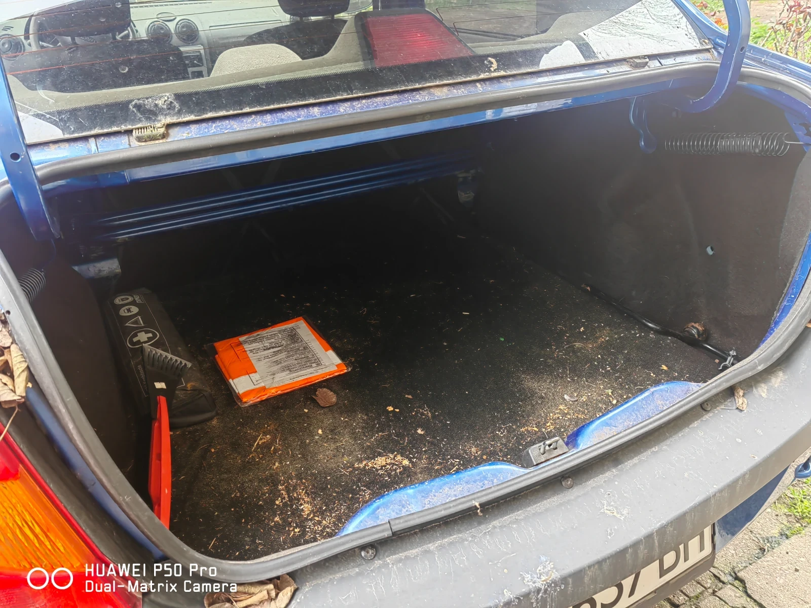 Dacia Logan, снимка 6 - Автомобили и джипове - 53764110