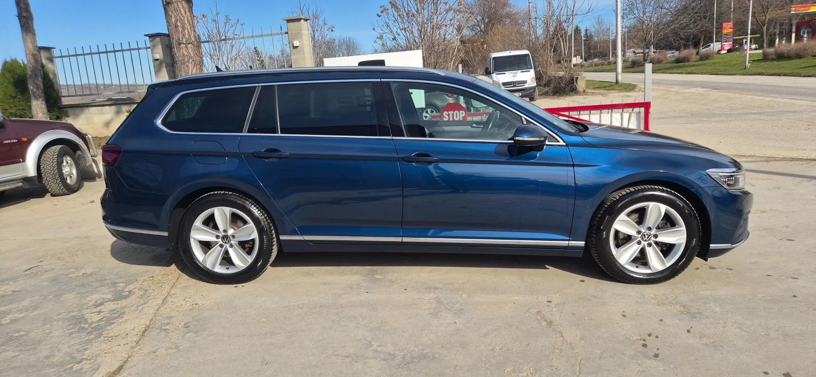 VW Passat Elegance-MATRIX-Кожа-Дигитал-Печка, снимка 4 - Автомобили и джипове - 53777010